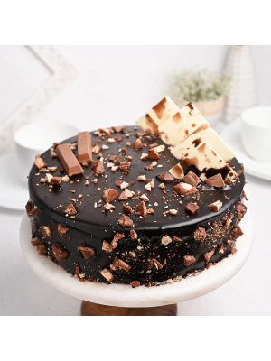 Kitkat Chocolate Cake