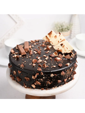 Kitkat Chocolate Cake